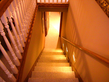 16 Stairs to Lower Level